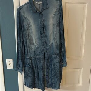American Eagle Outfitters Blue Floral Denim Shirt